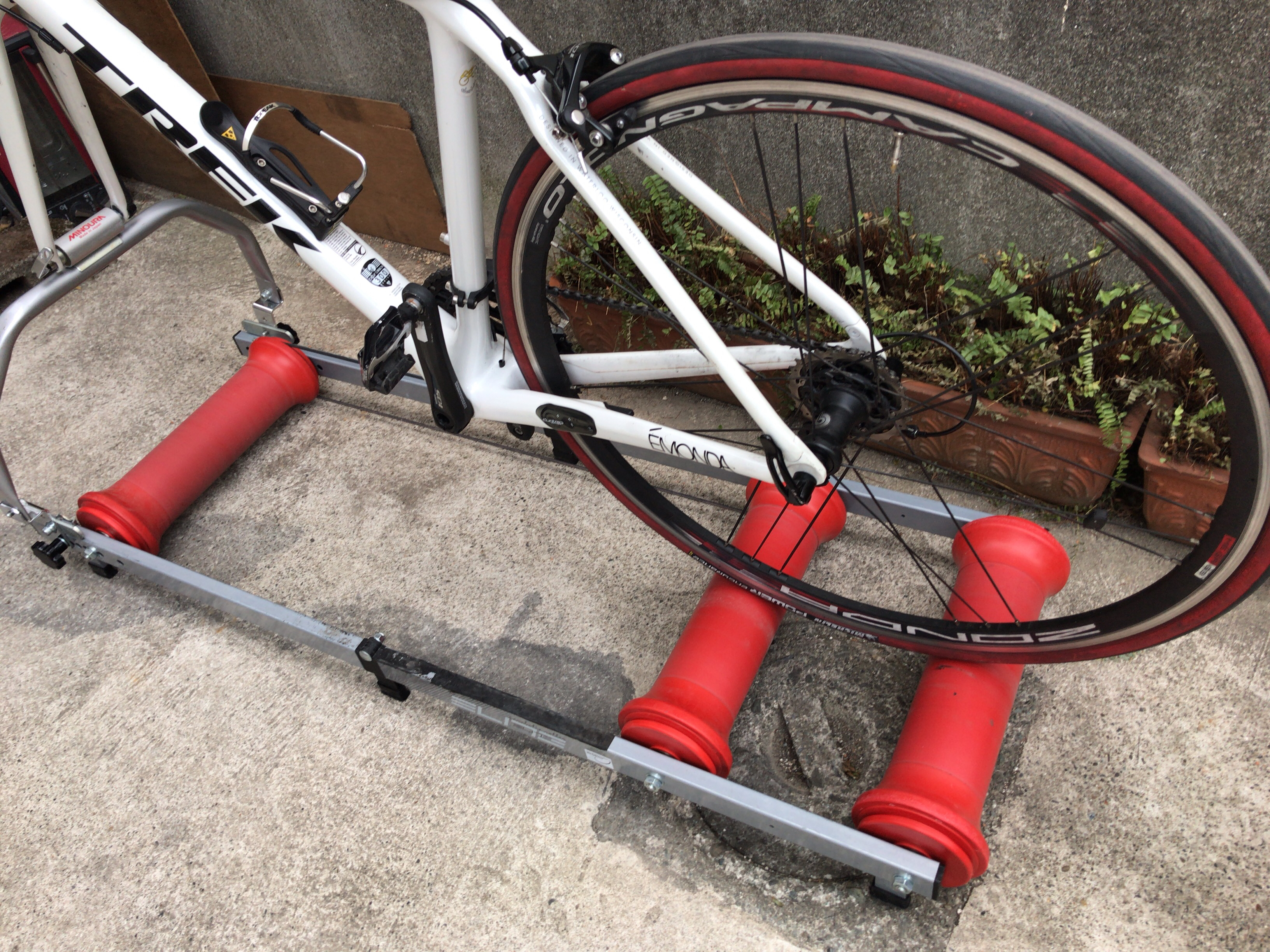 8840円 【74%OFF!】 CycleOps 三本ローラー 自転車トレーニング用